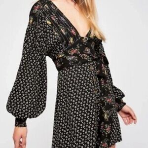 Free People Wonderland Printed Mini Floral Dress size XS